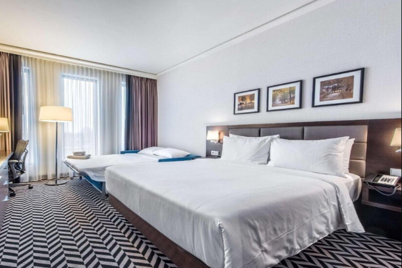 Hilton Garden Inn Krakow Airport Exterior photo