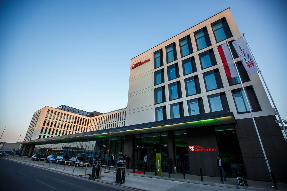 Hilton Garden Inn Krakow Airport Exterior photo
